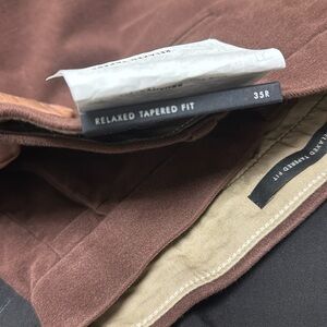 Banana republic relaxed tapered fit pants